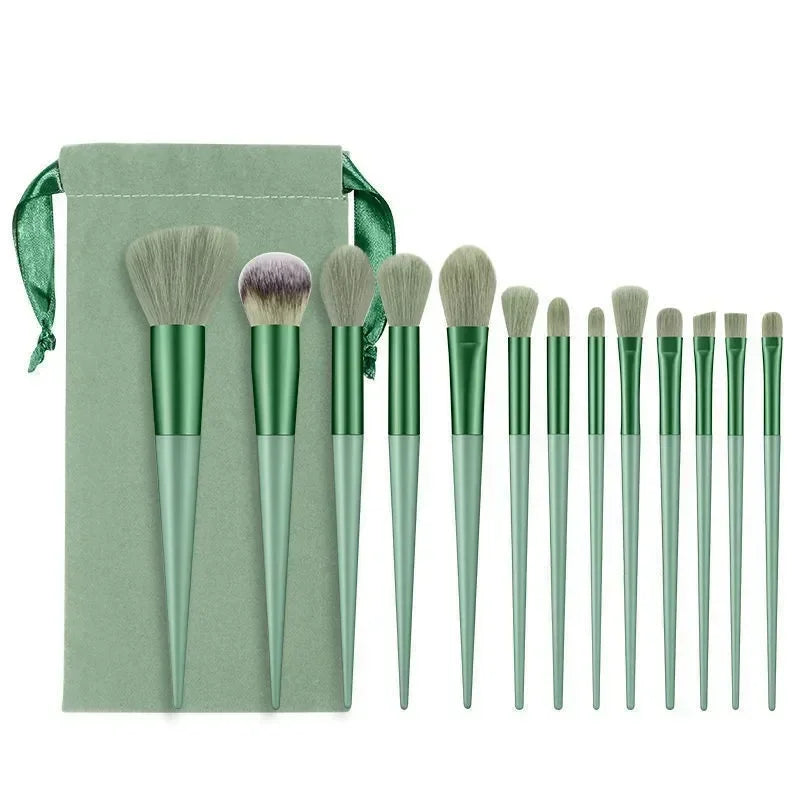13-Piece Soft Makeup Brush Set for Beauty – Flawless Application with Velvet Bag