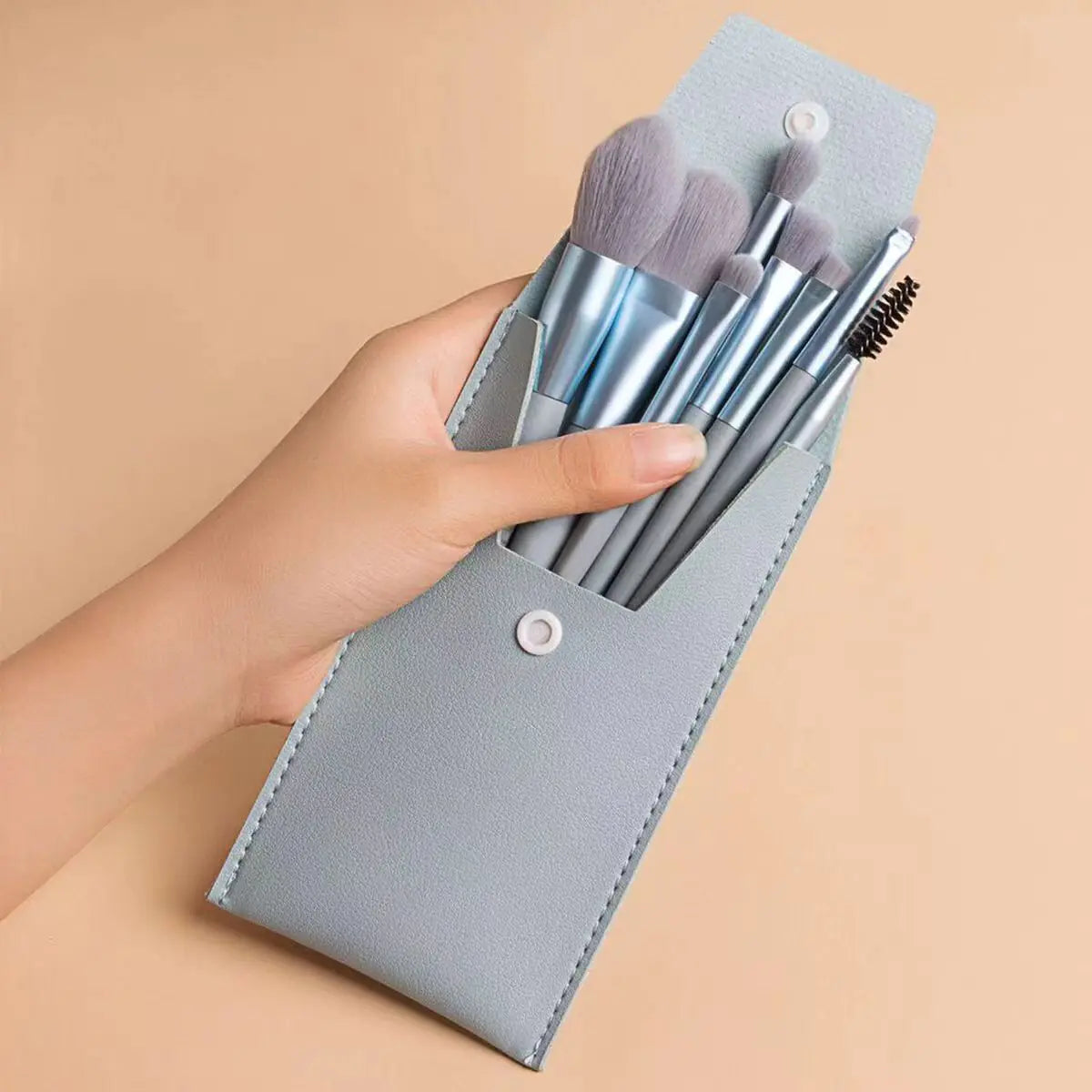 13-Piece Soft Makeup Brush Set for Beauty – Flawless Application with Velvet Bag